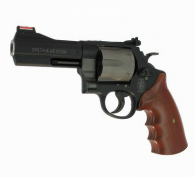 Revolver Smith & Wesson modèle 329 pd Air Lite canon 4'' calibre 44 Magnum barillet 6 Coups