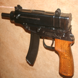Pistolet semi-automatique Csa CZ Modèle Skorpion 61s Vz61 Calibre 32 acp