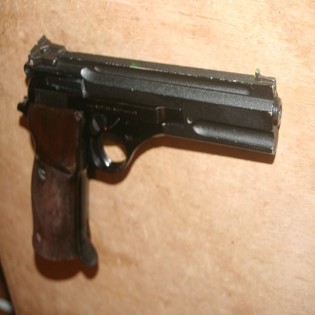 Pistolet semi-automatique Beretta 76s 22 LR Droitier