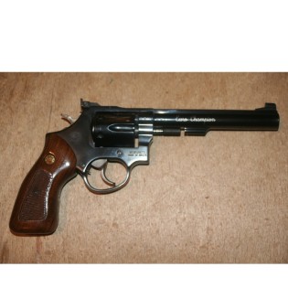 REVOLVER TAURUS MODELE 96 EURO CHAMPION CALIBRE 22LR