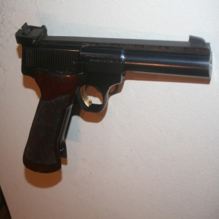 Pistolet semi-automatique Browning Concours International 22 LR