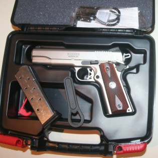 PISTOLET RUGER SR1911 45ACP