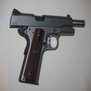Pistolet semi-automatique Pistolet Ruger Modèle Sr1911 Calibre 45 ACP
