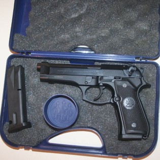 PISTOLET BERETTA 92FS 9X19