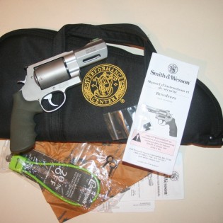 Revolver Smith & Wesson modèle 460 xVR calibre 460 Sw Magnum canon 3,5'' barillet 5 Coups